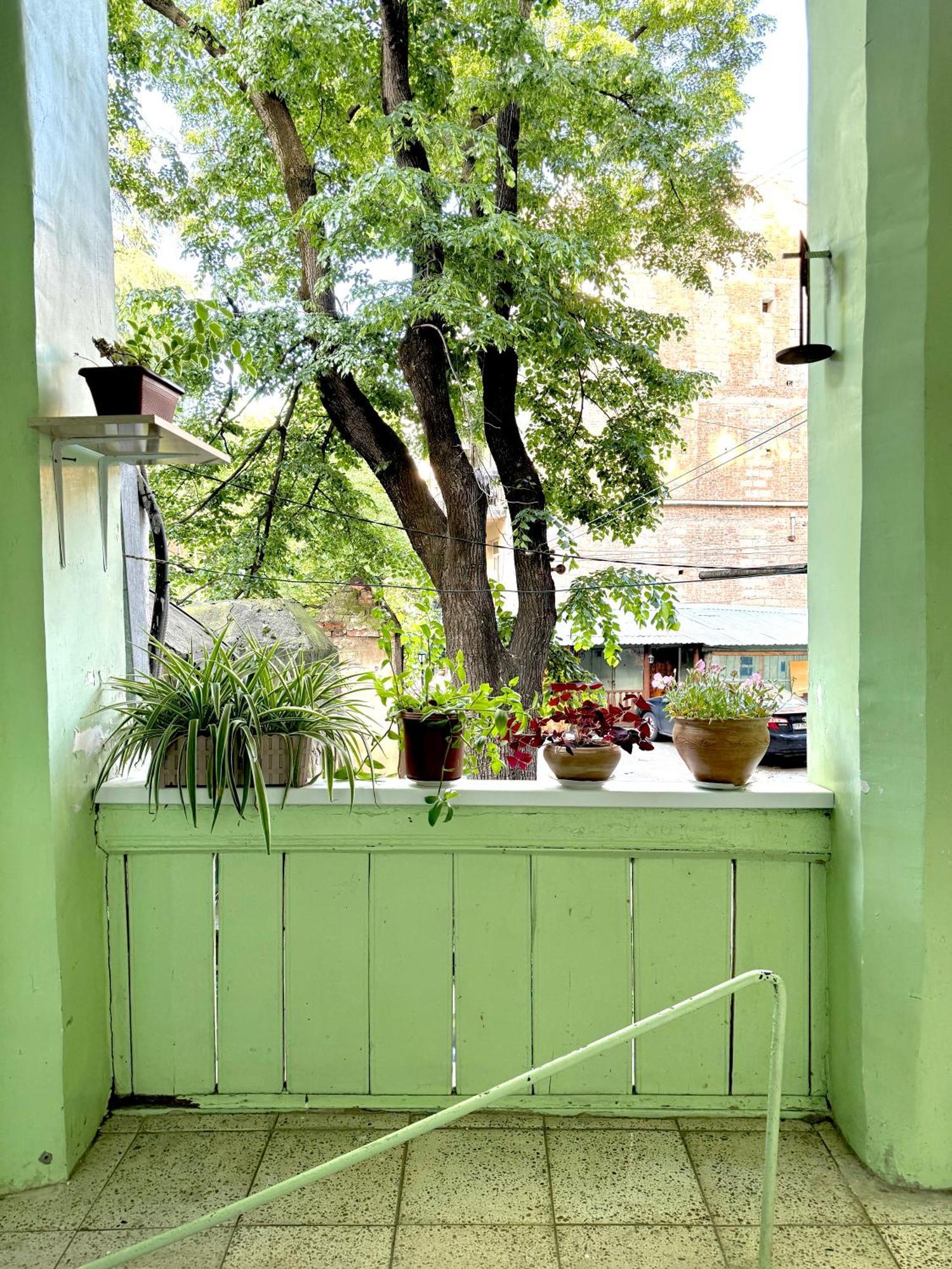 Authentic Old Tbilisi Apartment Екстер'єр фото