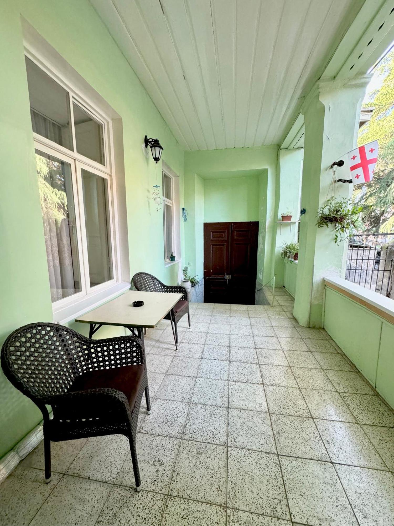 Authentic Old Tbilisi Apartment Екстер'єр фото
